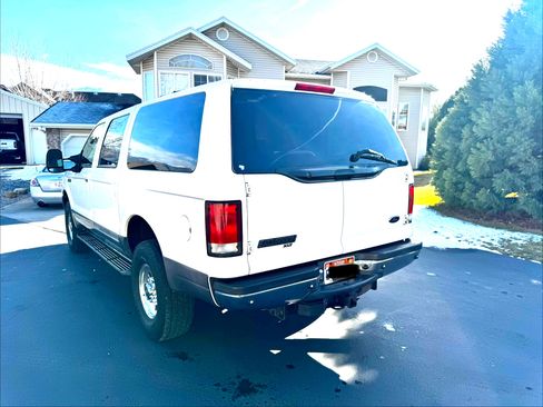 Used 2001 Ford Excursion XLT image 8