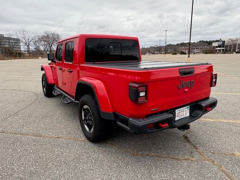 Used 2023 Jeep Gladiator Rubicon w/ LED Lighting Group image 2