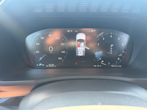 Used 2019 Volvo XC90 T6 Momentum w/ Advanced Package image 10