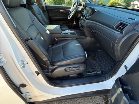 Used 2025 Honda Ridgeline RTL image 6