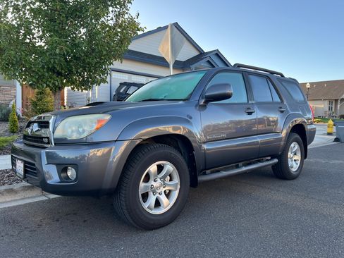 Used 2009 Toyota 4Runner Sport image 8