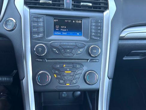 Used 2018 Ford Fusion S image 10
