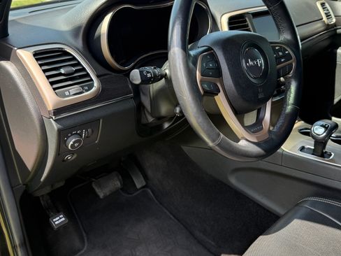 Used 2014 Jeep Grand Cherokee Limited w/ Luxury Group II image 8