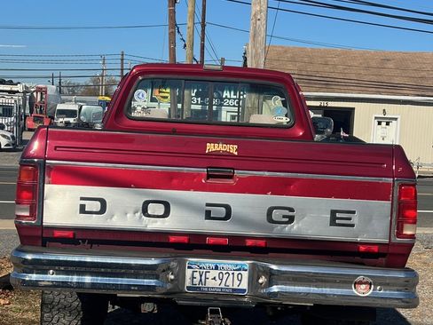 Used 1992 Dodge D/W Truck 250 image 8