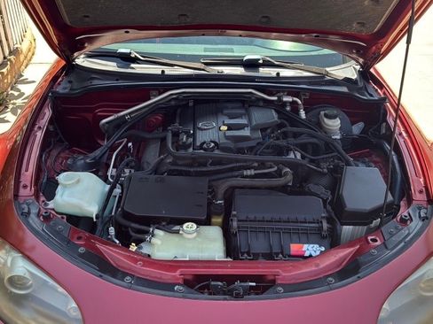 Used 2006 MAZDA MX-5 Miata Grand Touring w/ Premium Pkg RWD image 10