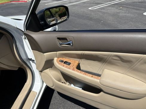 Used 2003 Honda Accord EX image 23