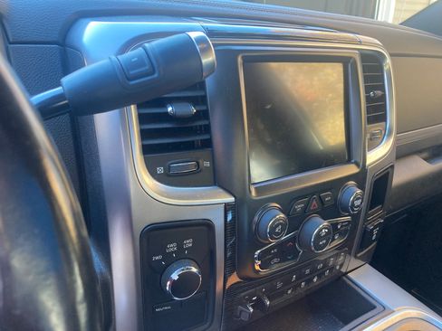 Used 2018 RAM 3500 Laramie Longhorn image 23