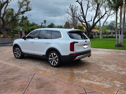 Used 2020 Kia Telluride S image 5