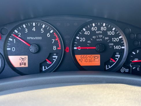 Used 2016 Nissan Frontier SV AWD/4WD image 12