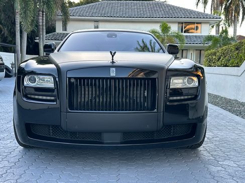 Used 2011 Rolls-Royce Ghost image 1