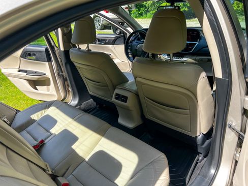 Used 2013 Honda Accord EX-L image 8