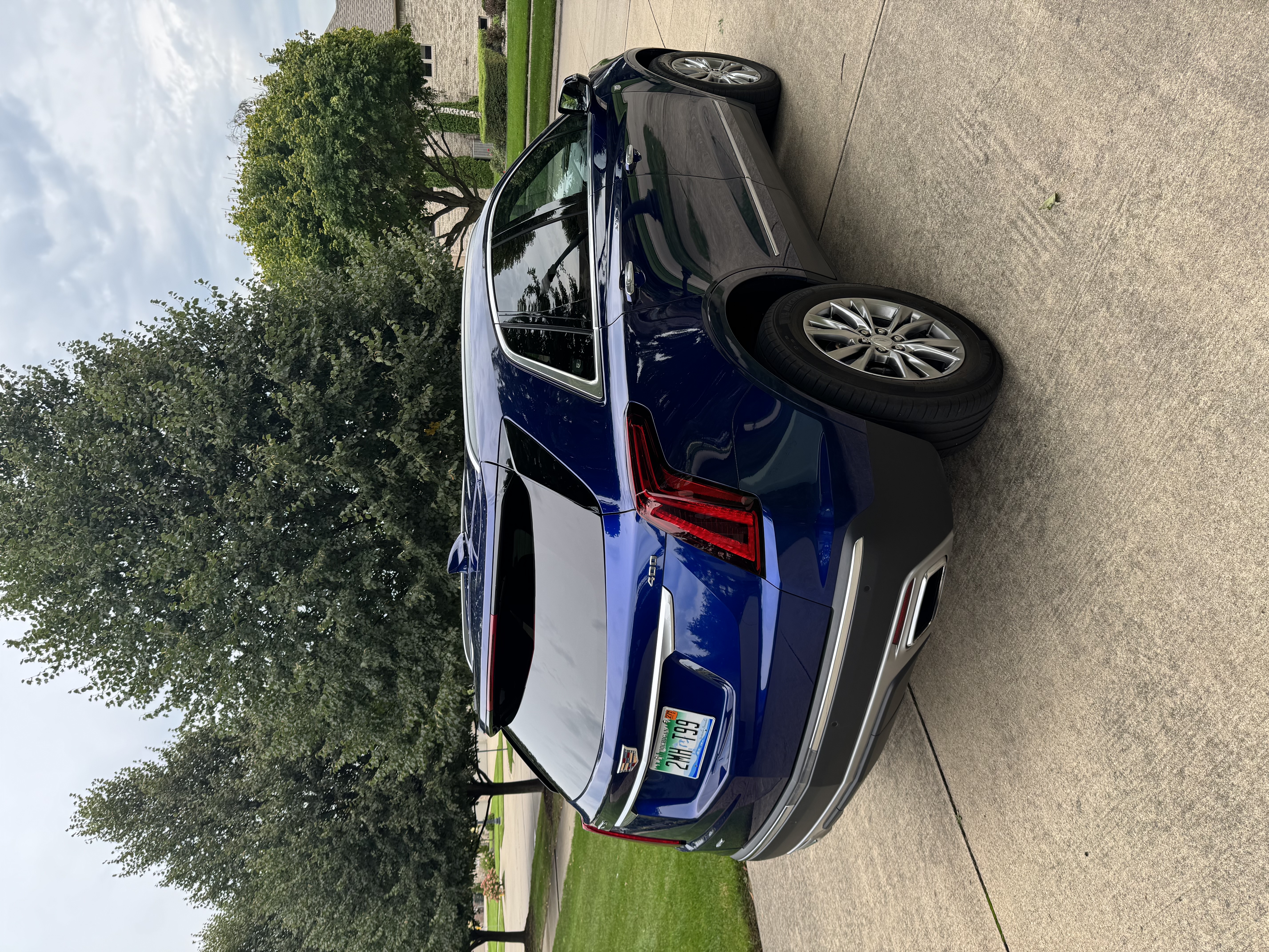 Used 2023 Cadillac XT5 Premium Luxury AWD/4WD image 19