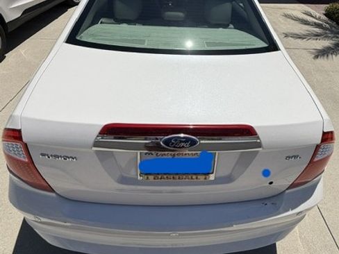 Used 2011 Ford Fusion SEL FWD image 10