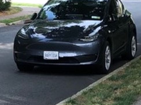 Used 2022 Tesla Model Y Long Range AWD/4WD image 2