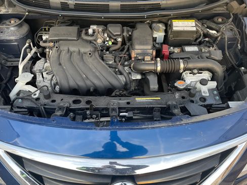 Used 2018 Nissan Versa SV image 7