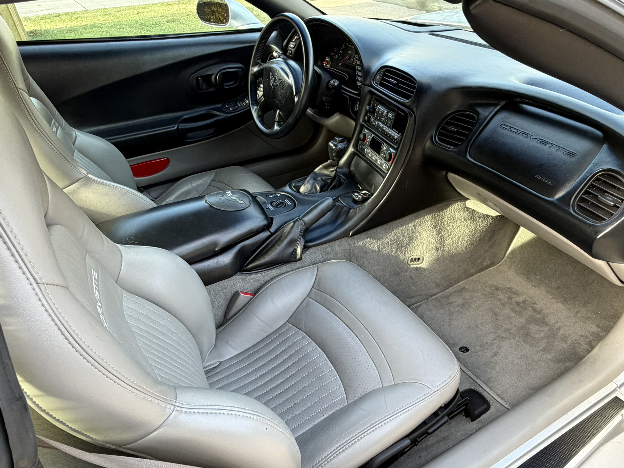 Used 2003 Chevrolet Corvette Coupe w/ Preferred Equipment Group RWD image 10