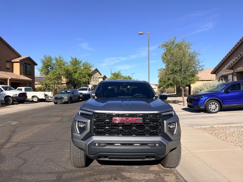 Used 2023 GMC Canyon Elevation w/ Elevation Premium Package RWD image 14