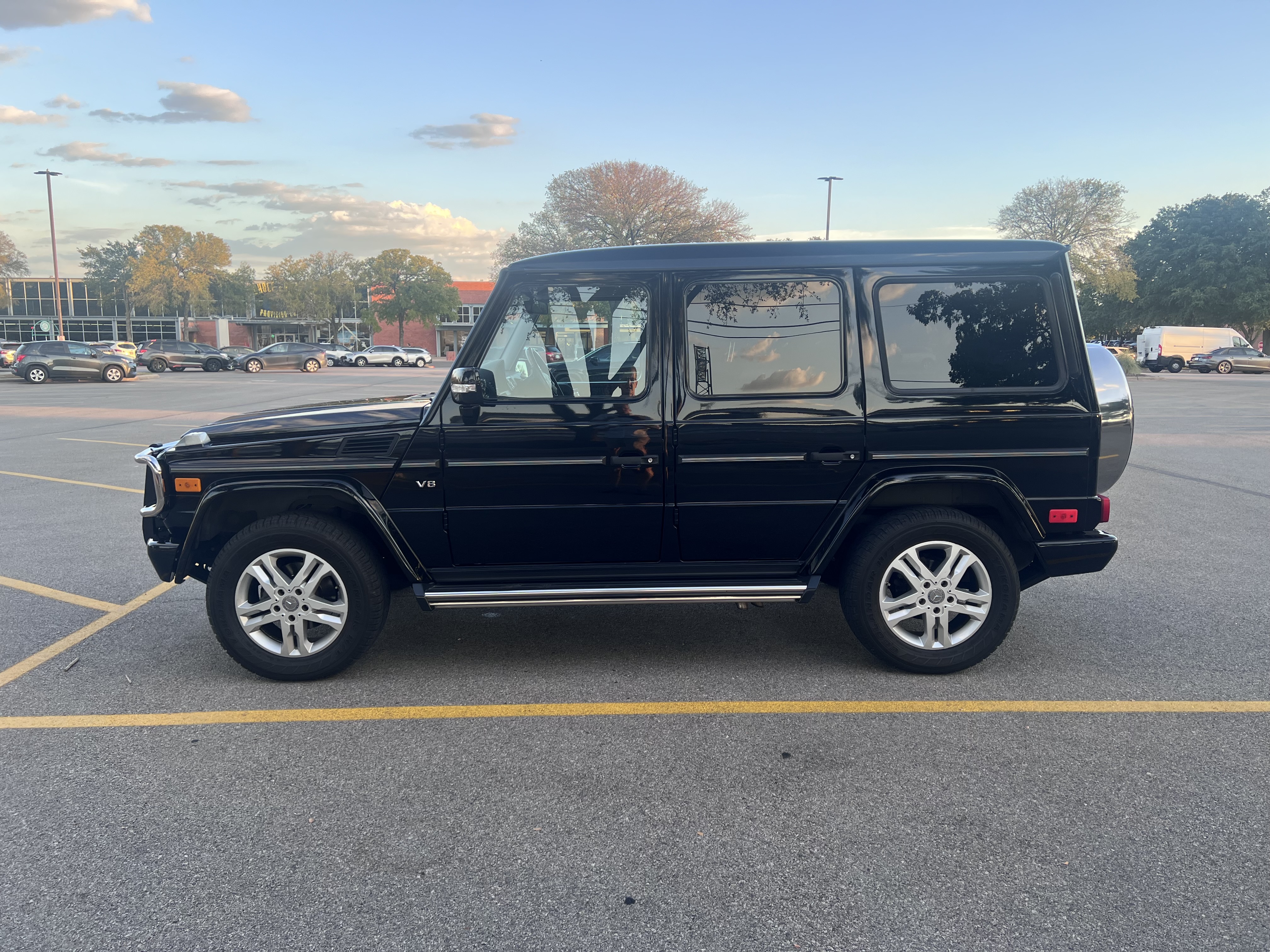Used 2012 Mercedes-Benz G 550 image 1