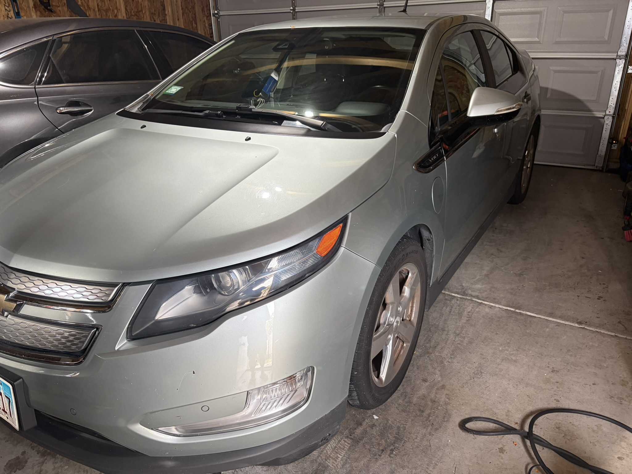 Used 2013 Chevrolet Volt Premium w/ Premium Trim Package FWD image 15