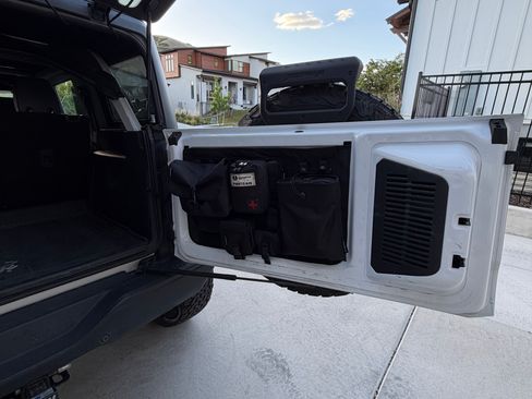 Used 2022 Ford Bronco Raptor AWD/4WD image 18