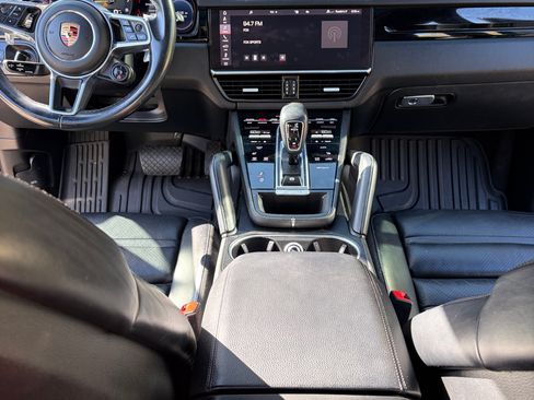Used 2020 Porsche Cayenne E-Hybrid AWD/4WD image 6