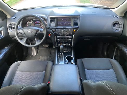 Used 2019 Nissan Pathfinder S image 15