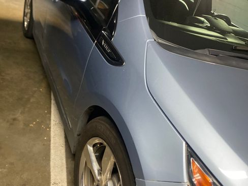 Used 2015 Chevrolet Volt Premium w/ Premium Trim Package image 4