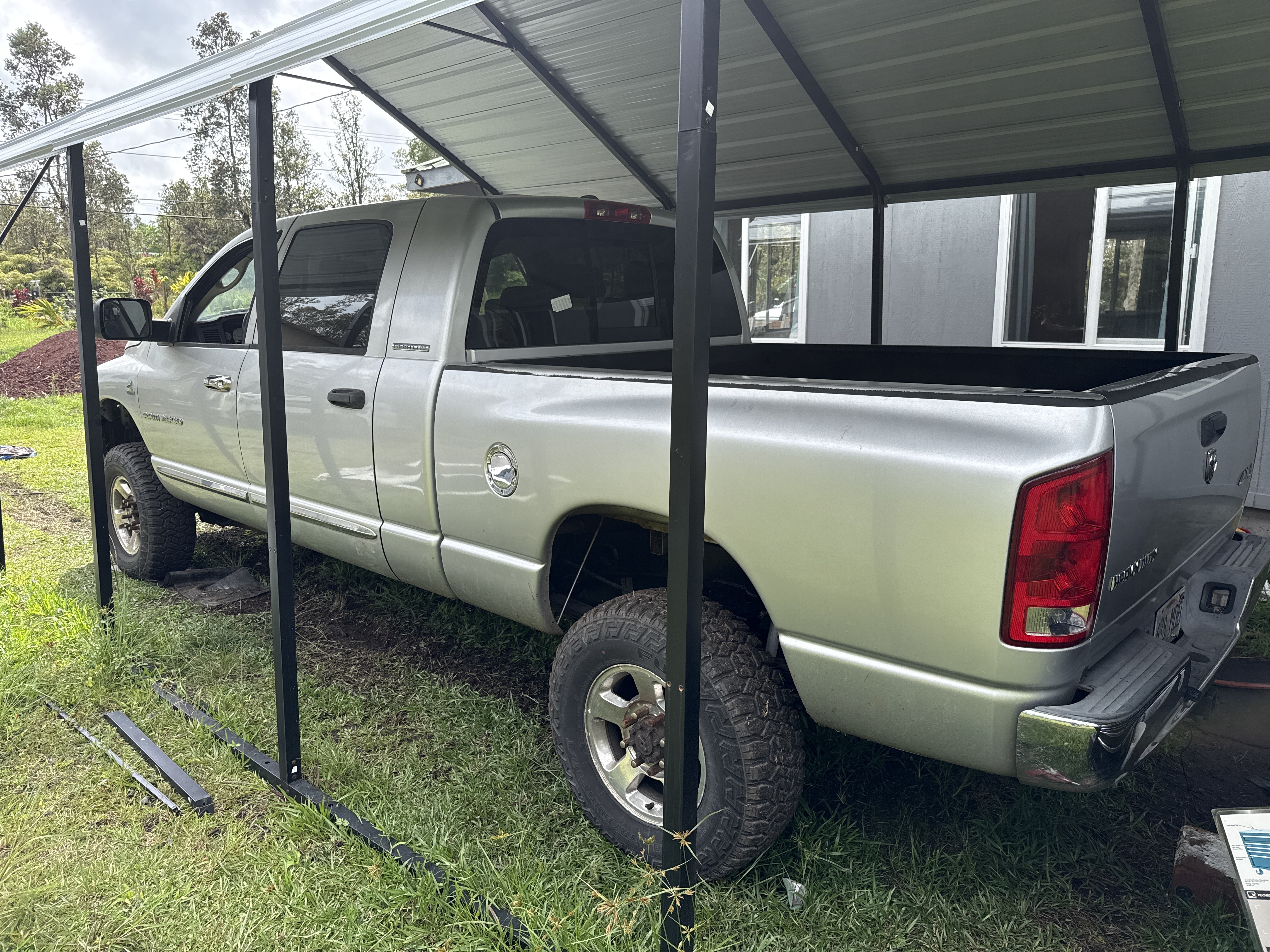 Used 2006 Dodge Ram 2500 Truck Laramie w/ Protection Group AWD/4WD image 4
