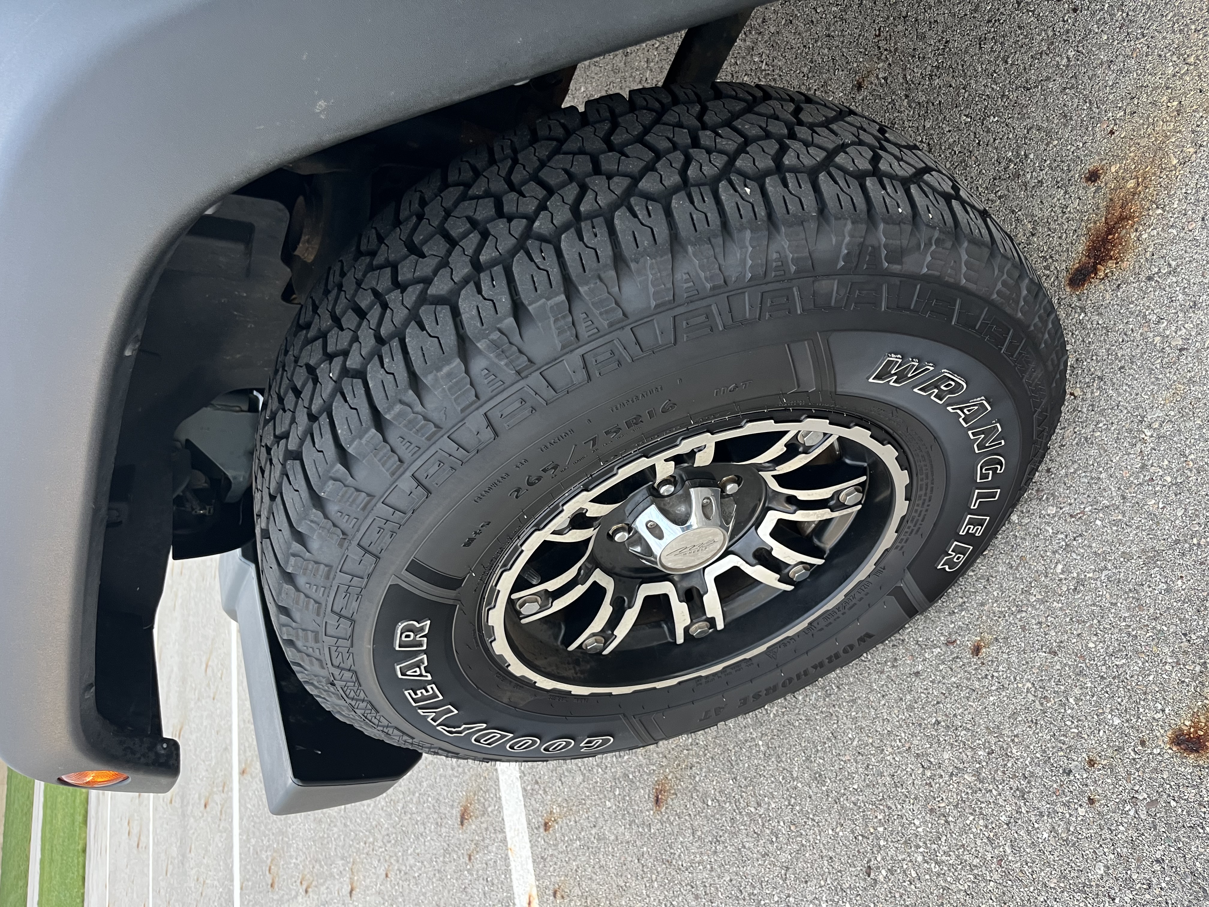 Used 2014 Jeep Wrangler Sport w/ Connectivity Group AWD/4WD image 10
