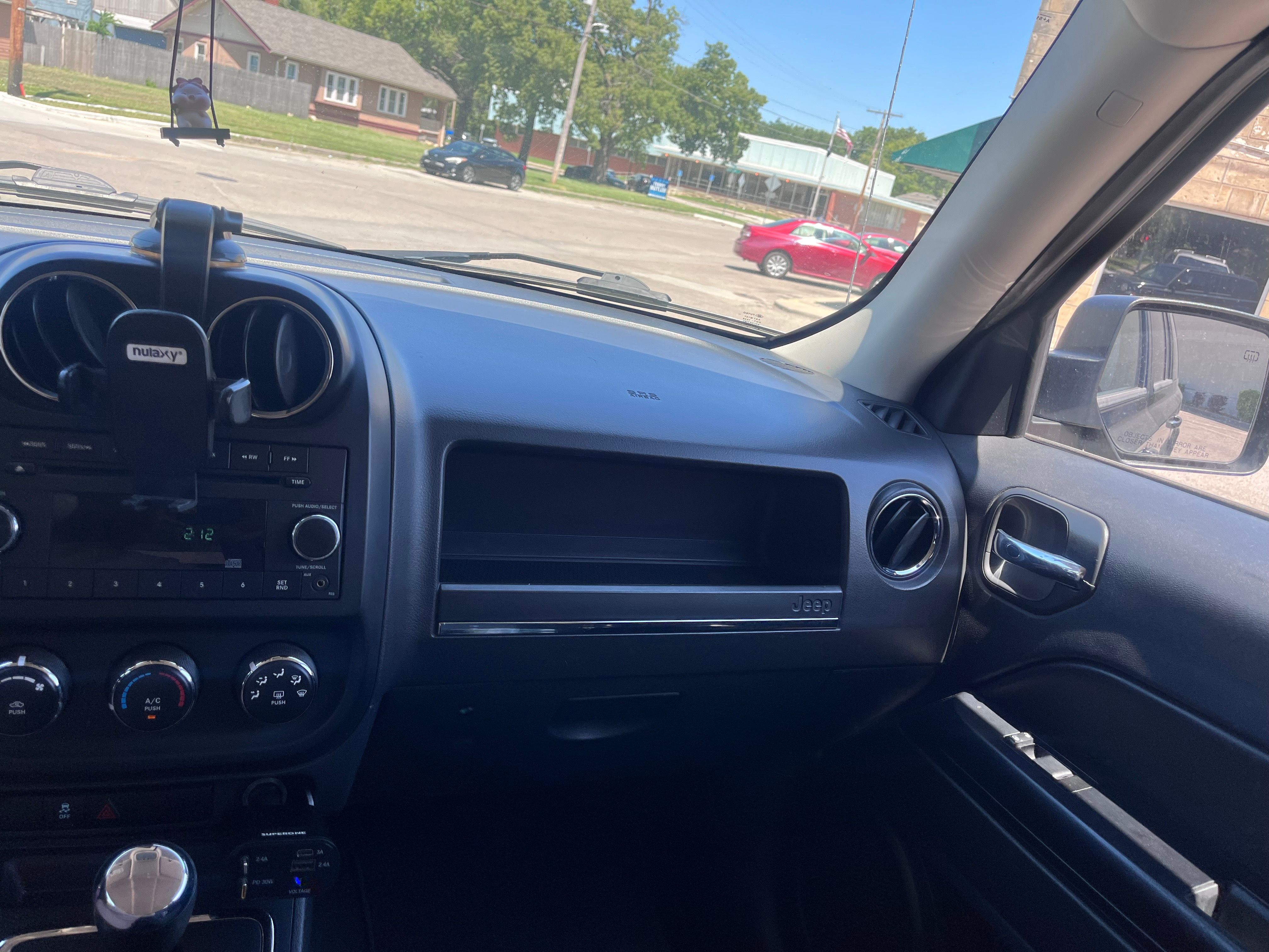 Used 2010 Jeep Patriot Sport FWD image 16