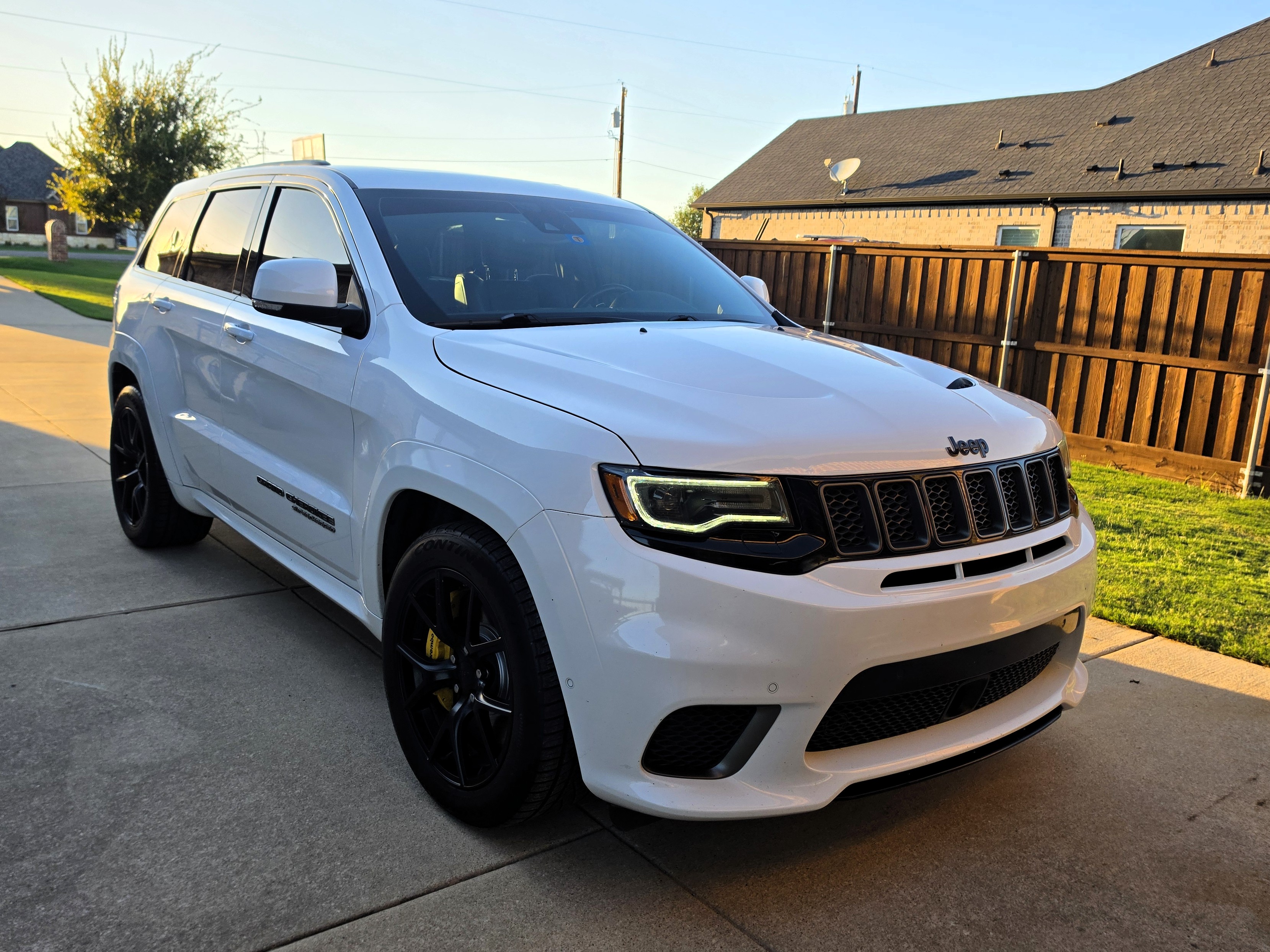 Used 2018 Jeep Grand Cherokee Trackhawk AWD/4WD image 14