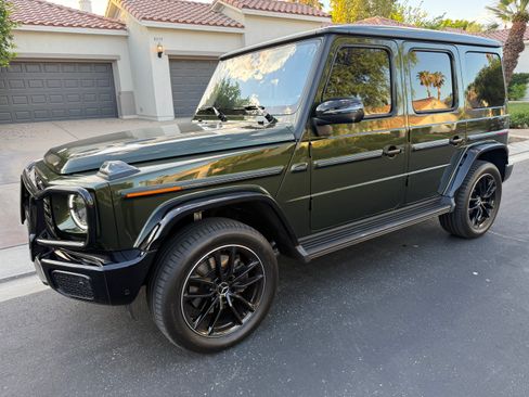 Used 2025 Mercedes-Benz G 550 image 1