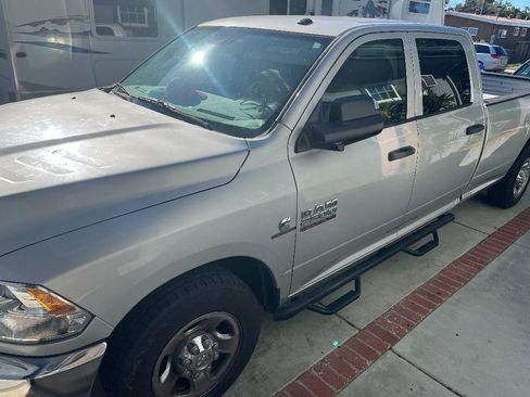 Used 2013 RAM 2500 Tradesman w/ Chrome Appearance Group image 4