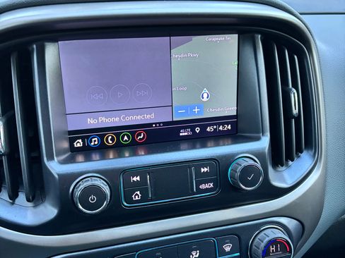 Used 2022 Chevrolet Colorado Z71 image 11