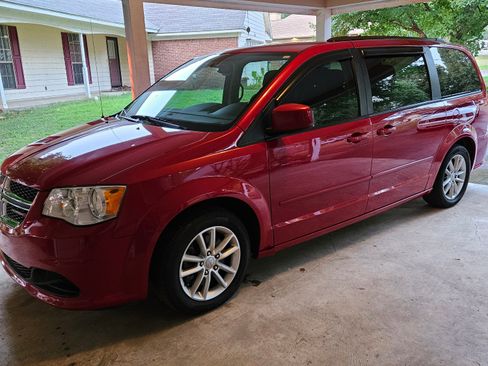 Used 2013 Dodge Grand Caravan SXT w/ Security Group image 1