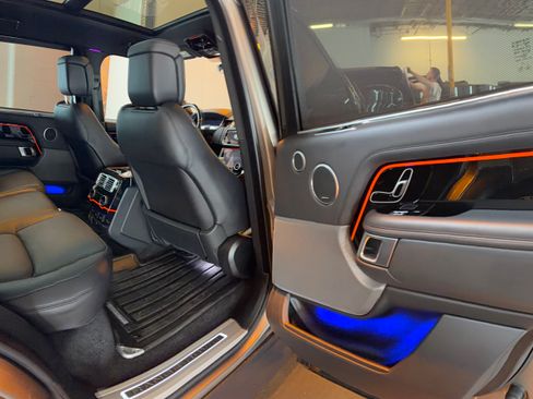 Used 2019 Land Rover Range Rover Long Wheelbase Supercharged image 11