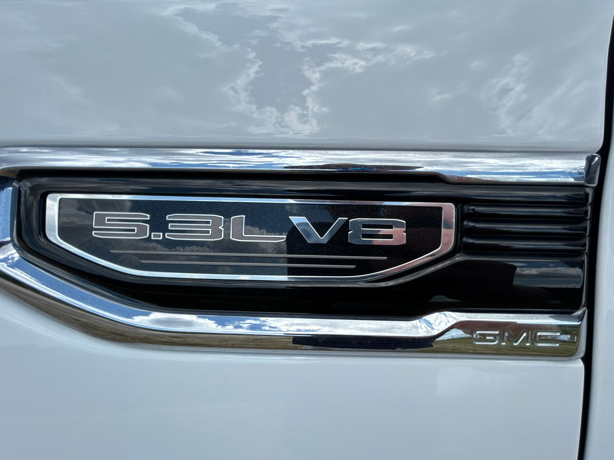 Used 2019 GMC Sierra 1500 SLT w/ SLT Premium Plus Package AWD/4WD image 12