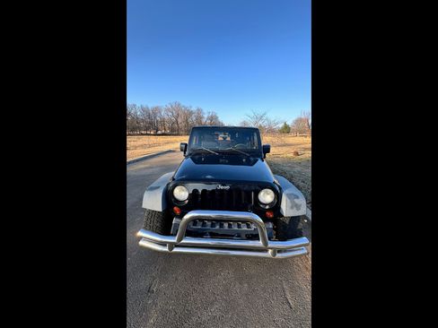 Used 2009 Jeep Wrangler X image 5