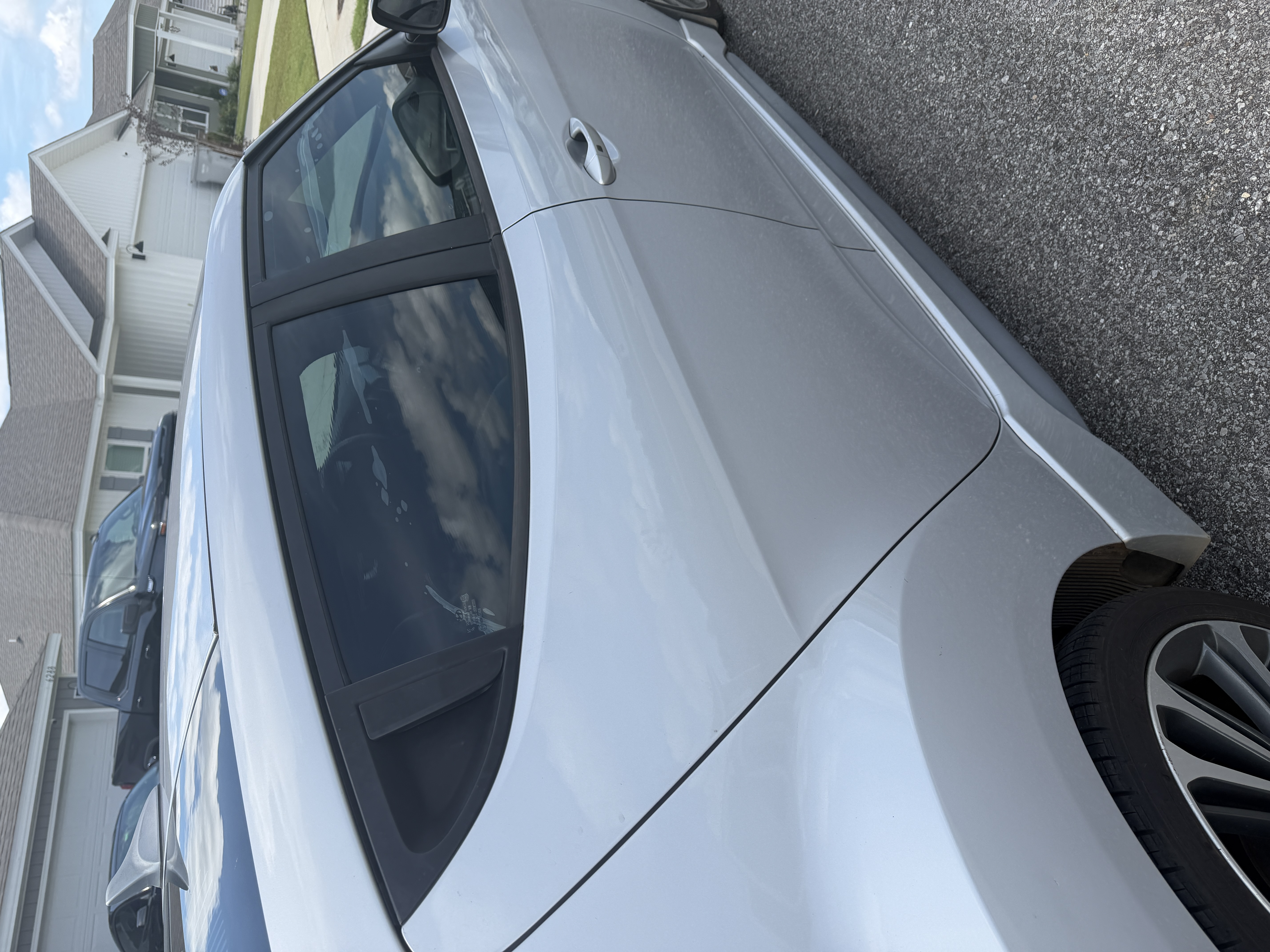 Used 2016 Hyundai Veloster Turbo FWD image 5