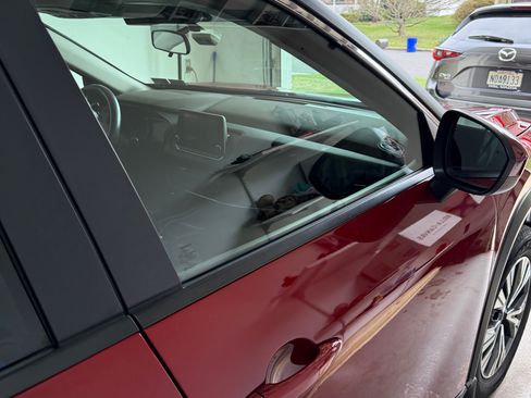 Used 2023 Nissan Rogue SV w/ SV Premium B Package image 11