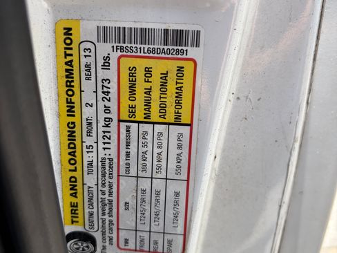 Used 2008 Ford E-350 and Econoline 350 XLT RWD image 16