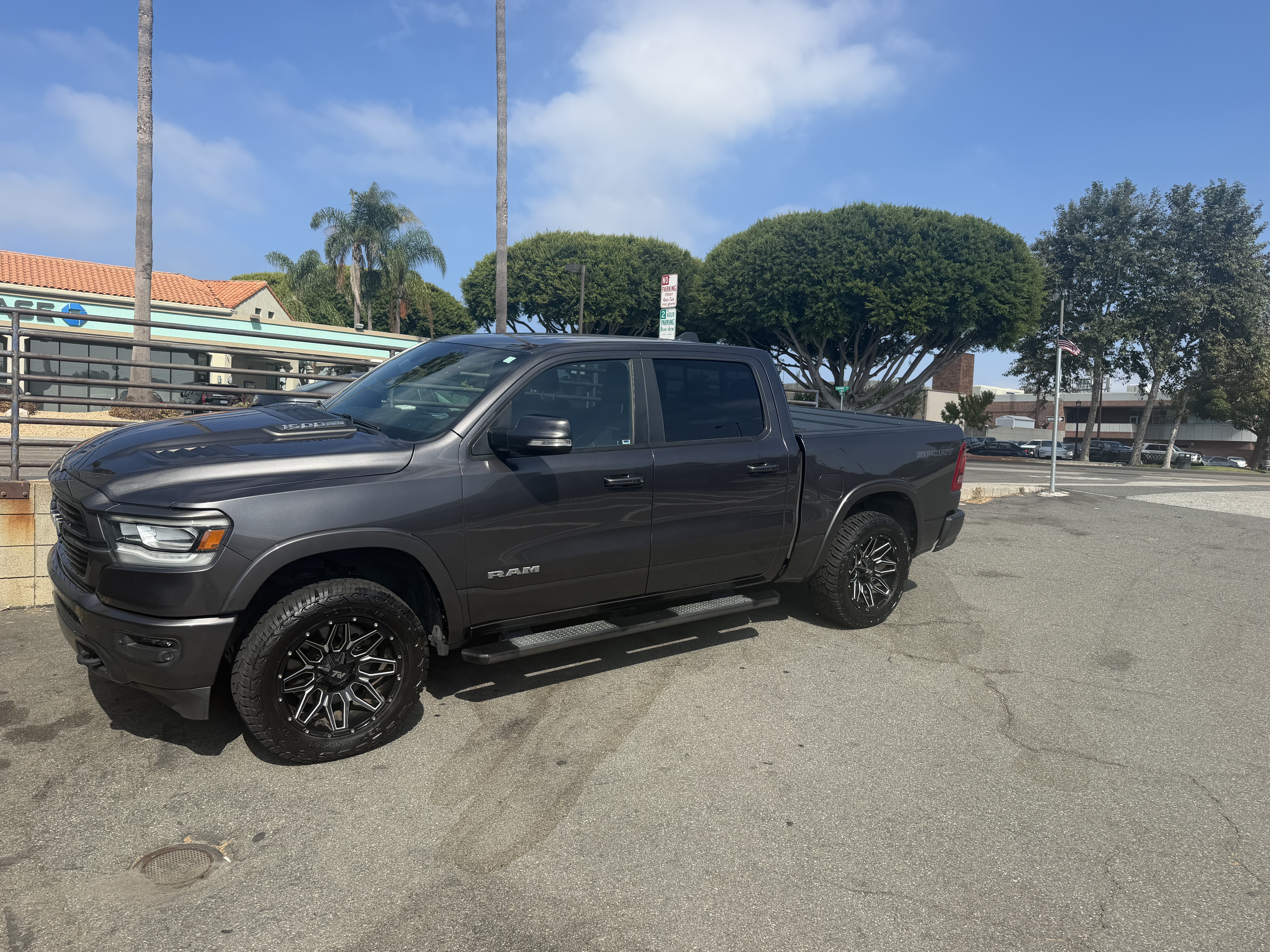 Used 2021 RAM 1500 Laramie w/ Sport Appearance Package AWD/4WD image 1
