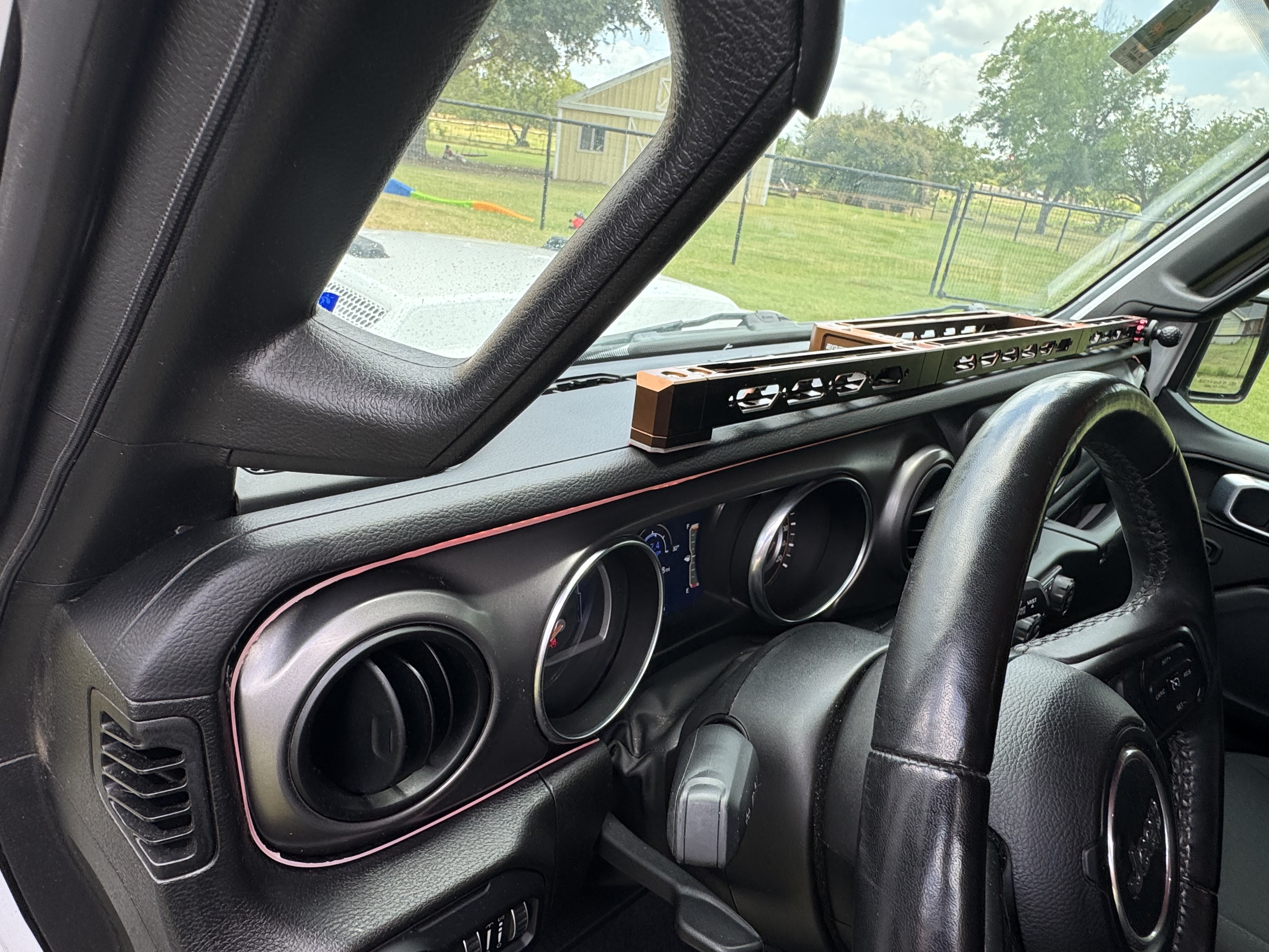 Used 2022 Jeep Gladiator Sport AWD/4WD image 18
