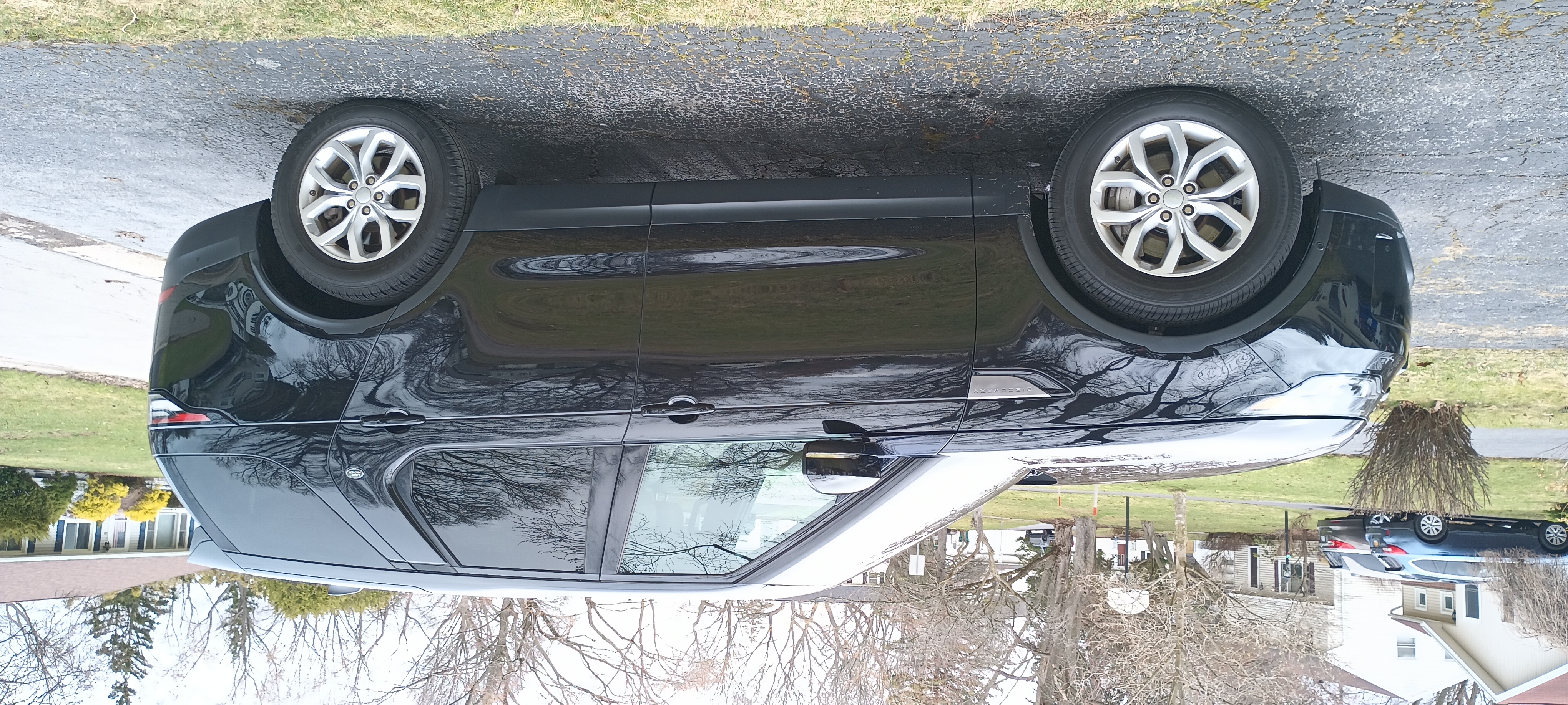 Used 2020 Land Rover Discovery SE AWD/4WD image 5