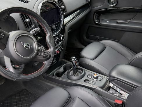 Used 2021 MINI Cooper Countryman S image 1