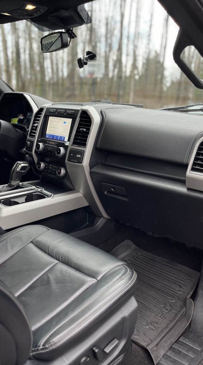 Used 2019 Ford F150 Lariat w/ Equipment Group 502A Luxury AWD/4WD image 16