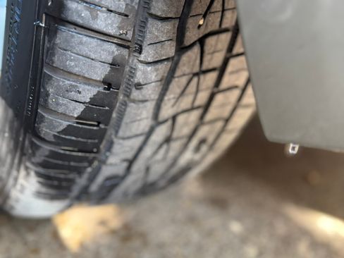 Used 2013 Jaguar XF image 22