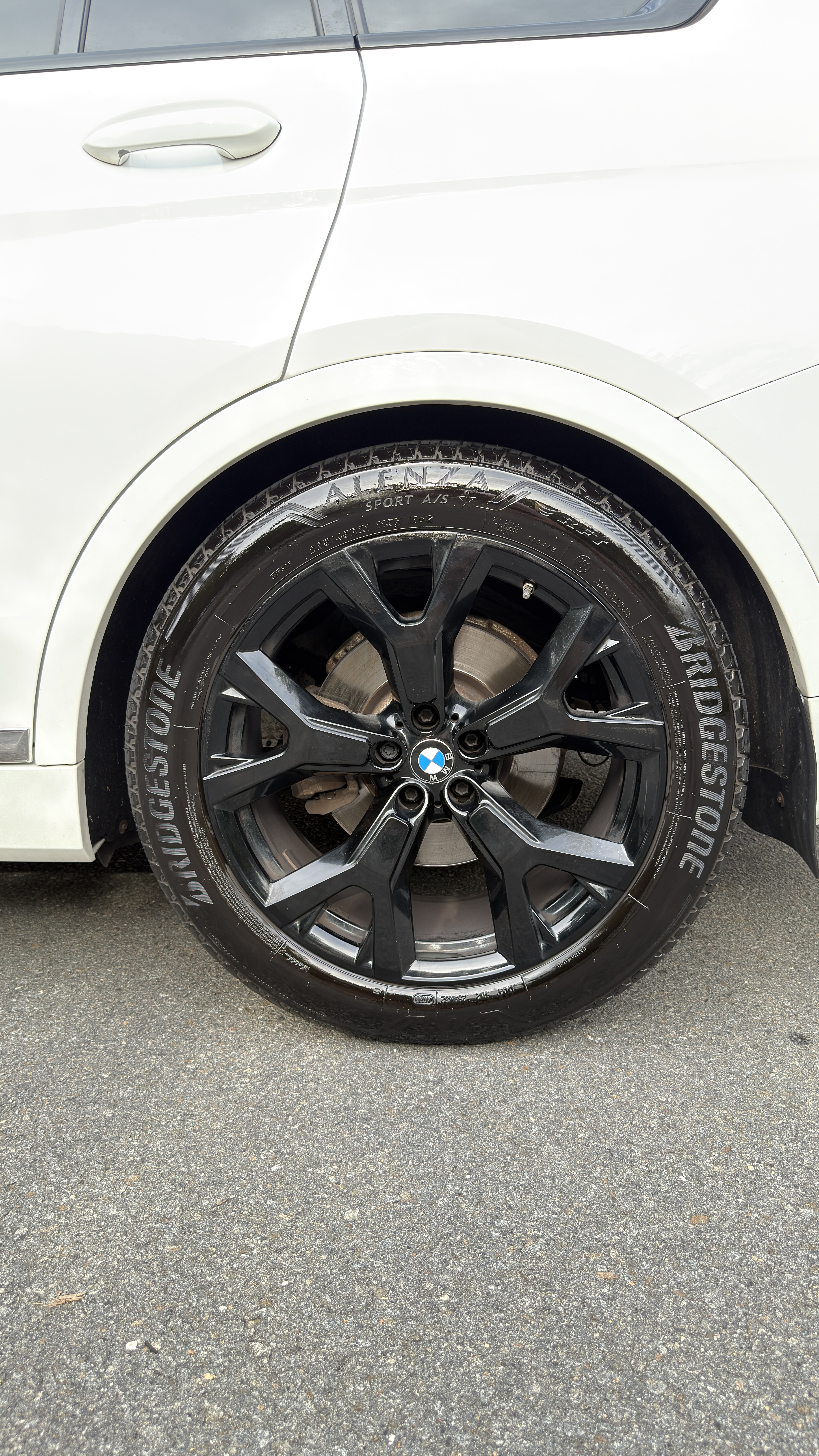 Used 2021 BMW X7 xDrive40i AWD/4WD image 14