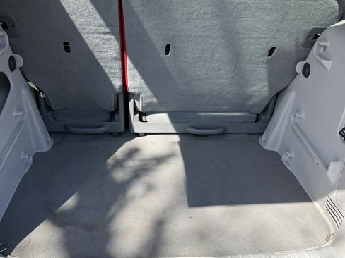 Used 2010 Chrysler PT Cruiser w/ PT Cruiser Couture Edition image 5