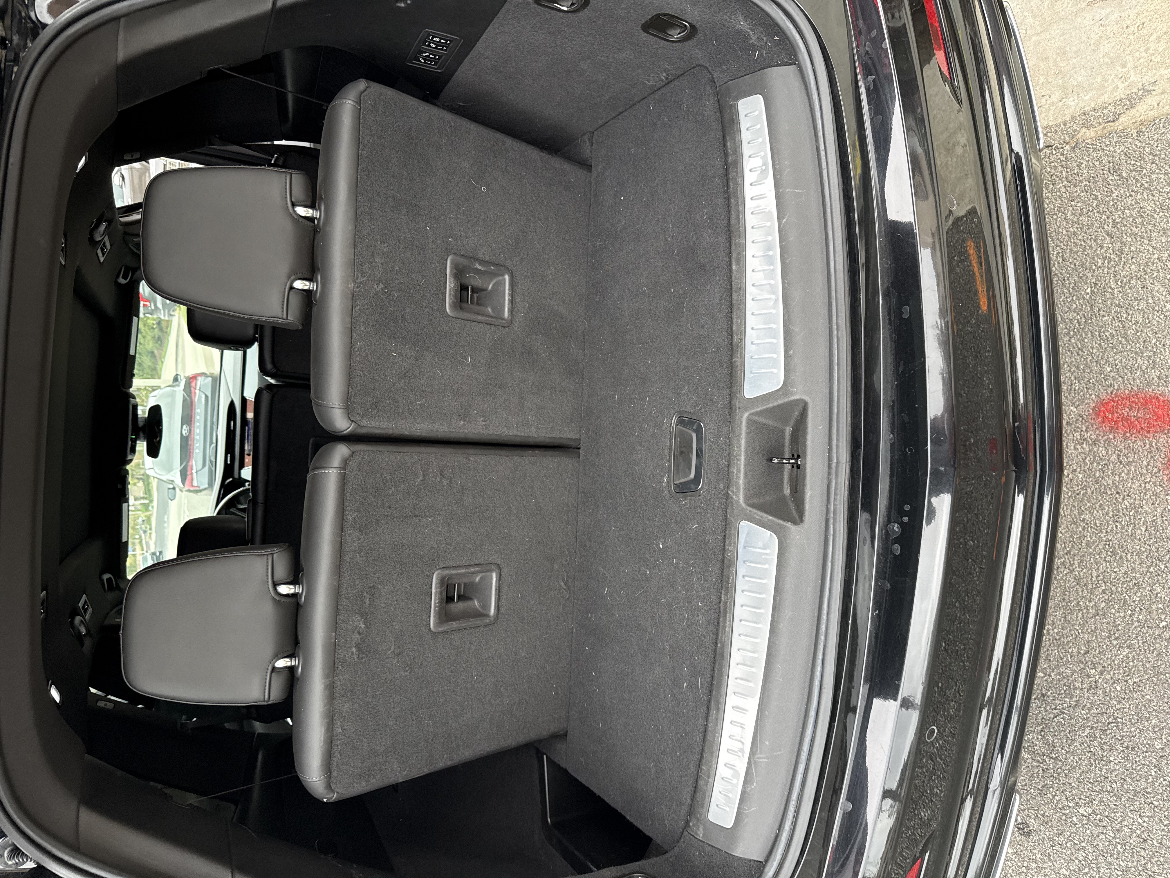 Used 2023 Cadillac XT6 Premium Luxury FWD image 12